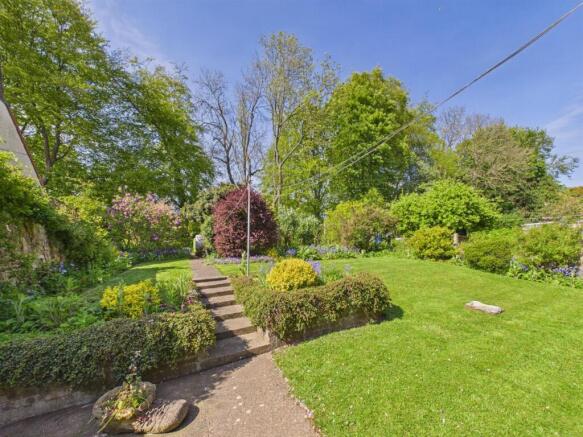 3 bed Semi-Detached for sale Image 9