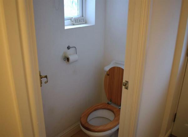 toilet.JPG