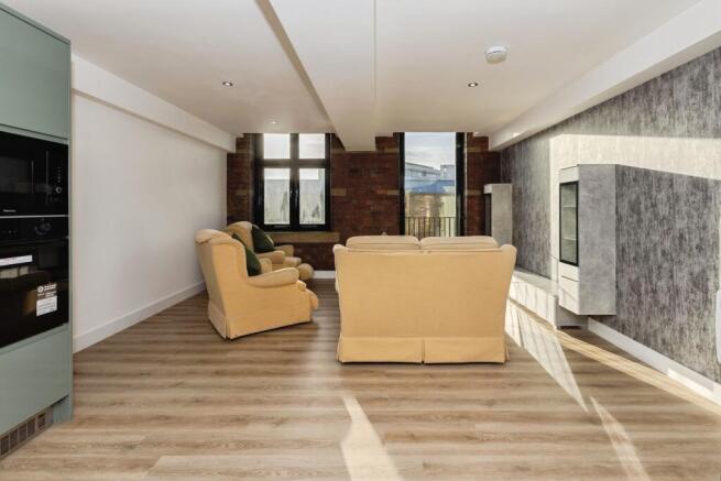 2 bed Apartment for sale Image 7