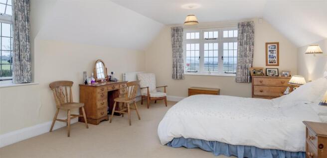 10Bed 1.jpg