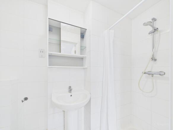 CAM02136G0-PR0474-STILL003