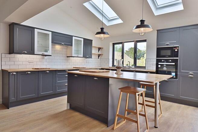 Living/Dining/...