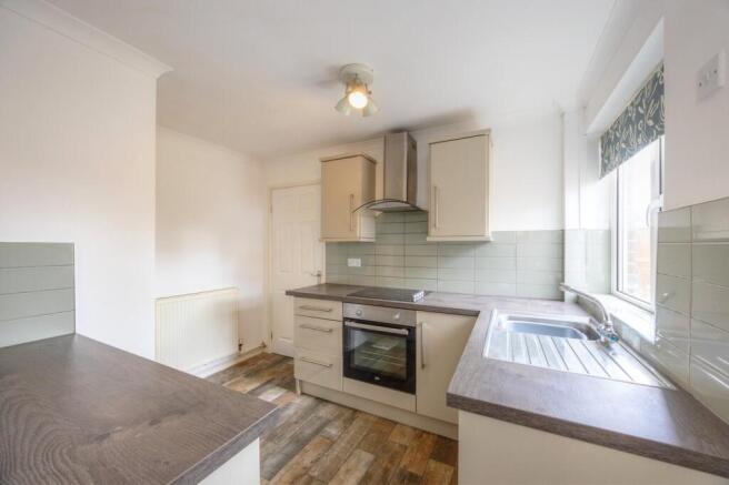 3 bed Semi-Detached for sale Image 6