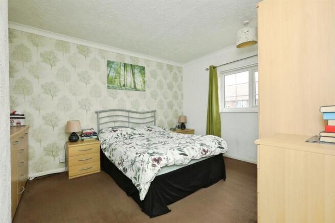 3 bed Semi-Detached for sale Image 11