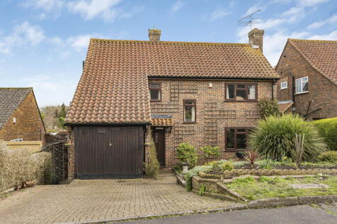 Longmead, Merrow, GU1