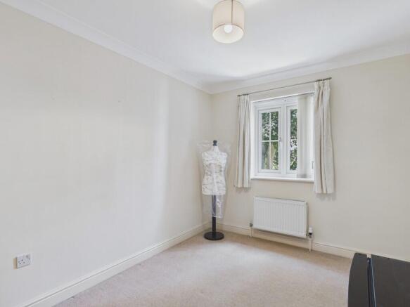 2 bed Apartment for sale Image 10