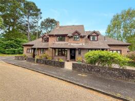 2, Woodley Gardens, Lymington SO41 9LH