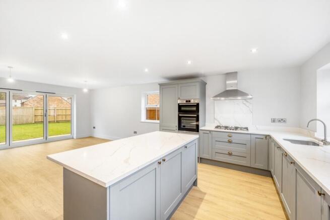 Plot 13, The Parklands (Sudbrooke)-8