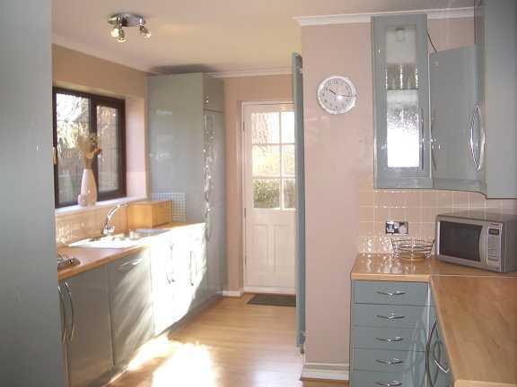 Kitchen 02