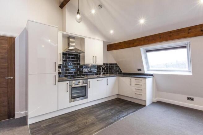 2 bed Flat to rent Image 9