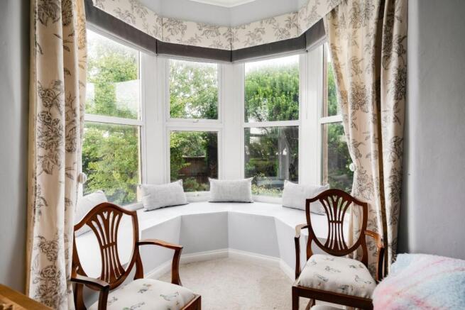 Overnhill Road, Downend photo 3