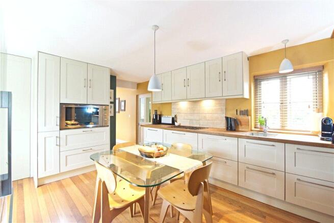 Kitchen/Breakfast