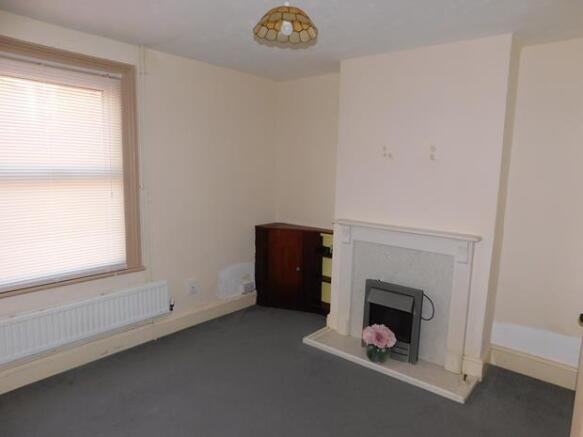 12 Victoria Road Living Room