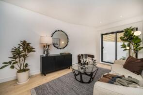 2, Jude House, Lillium Mews, Wimbledon SW19 8PG