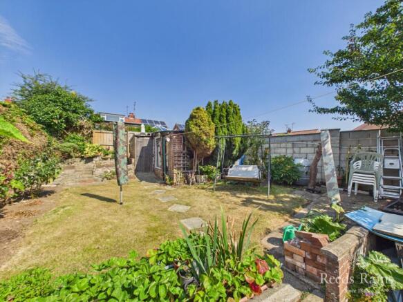 2 bed Bungalow for sale Image 6
