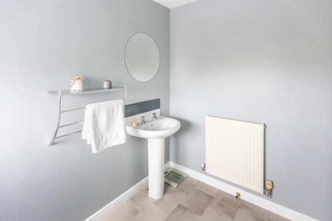 Family Bathroom 