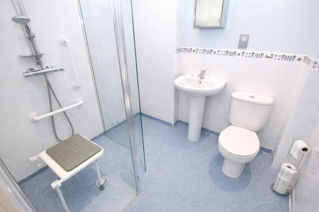 3 bed Apartment for sale Image 7