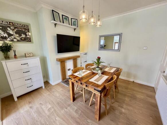 3 bed Semi-Detached for sale Image 12