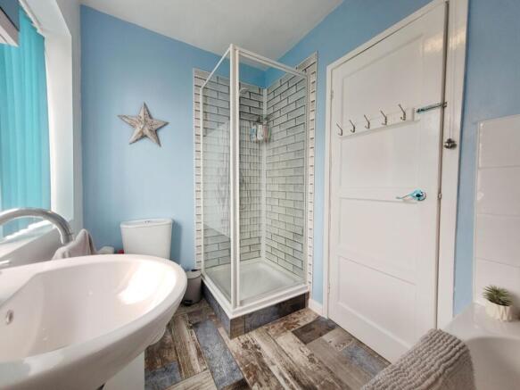 2 bed Semi-Detached for sale Image 11