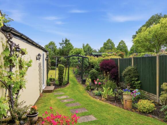 2 bed Semi-Detached for sale Image 4