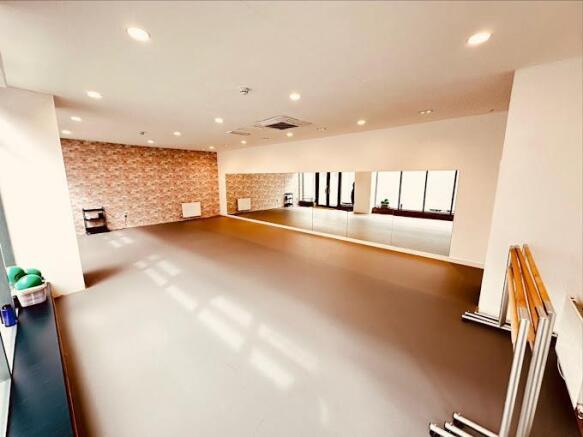 127 Crown Wharf Interior 2.jpg