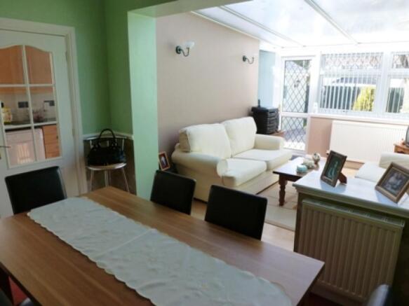 dining room view to conservatory