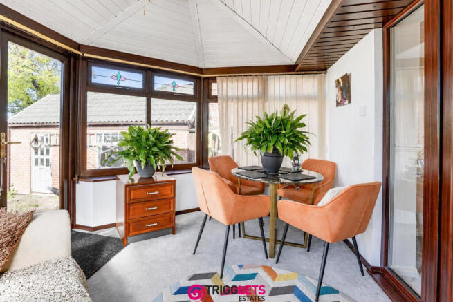 2 bed Bungalow for sale Image 11