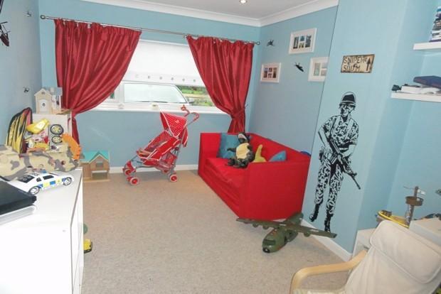 Downstairs bed 5