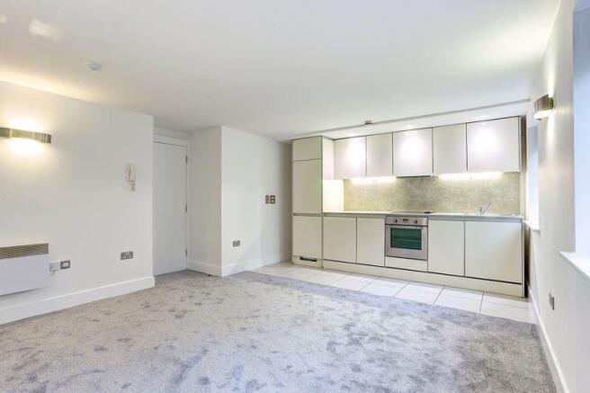 OPEN PLAN LOUNGE KITCHEN