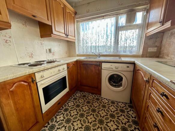 Hainworth Wood Road North, Keighley, BD21 photo 4