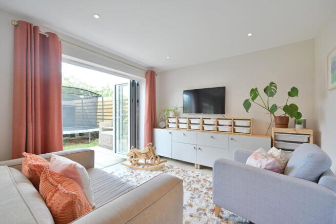 4 bed Detached for sale Image 7