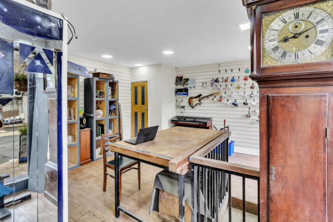 2 bed Terraced for sale Image 11