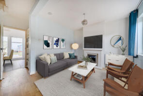 6, Rosedale Close, London W7 2LH