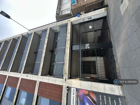 Entrance / Exit On High Street 