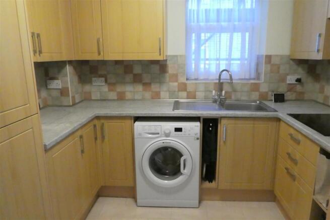 kitchen 1.JPG