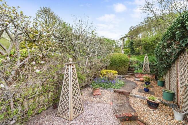 Rear garden courtyar