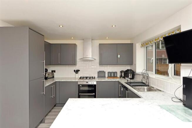 Fitted Dining Kitchen:
