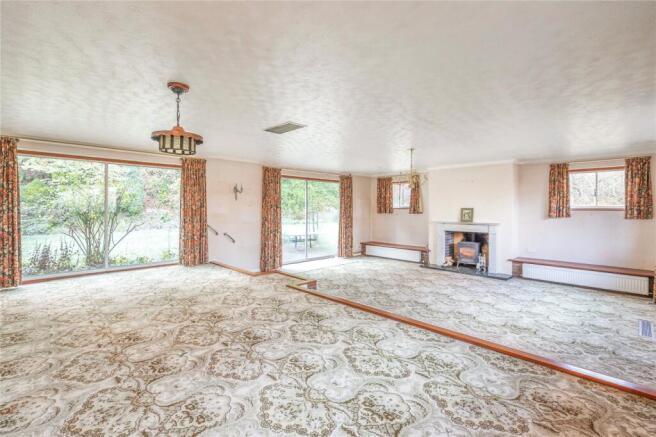 Sitting/ Dining Room