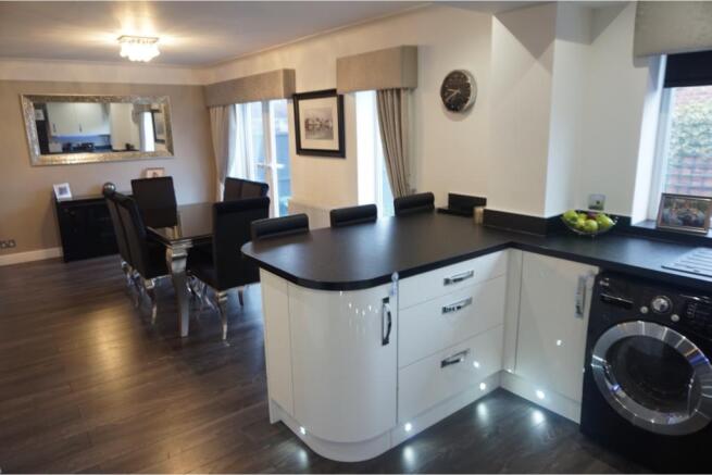 Kitchen / Diner