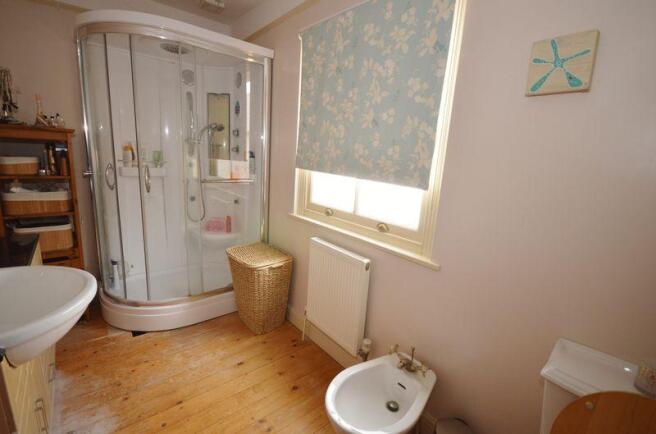 Shower En-Suite