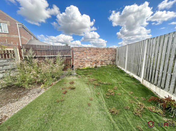 3 bed Terraced for sale Image 4