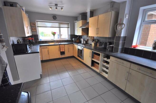 Kitchen/Breakfast Room