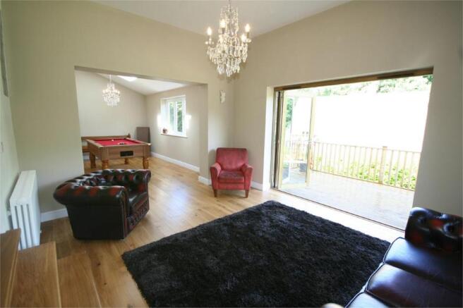 Open plan living ar