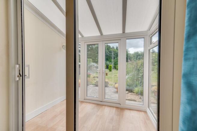 3 bed Semi-Detached for sale Image 9