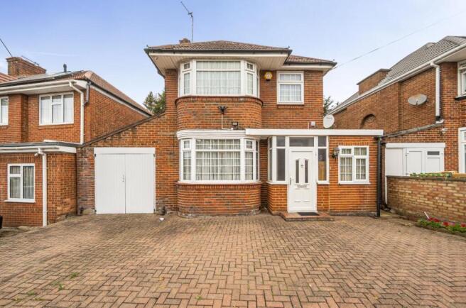 Davidson Frost-Wellings, DFW, Weston Drive, ha7, F