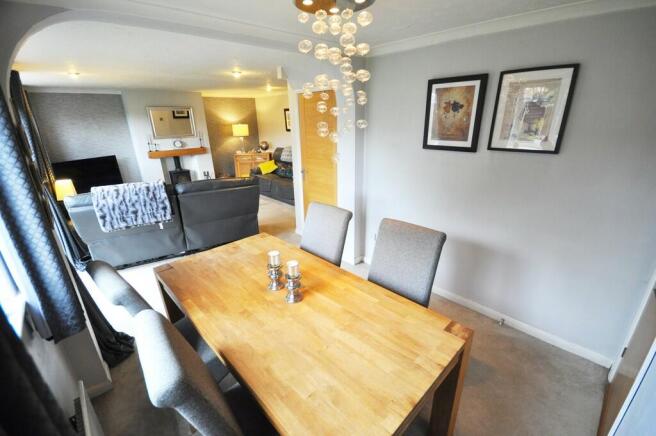 Living room dinin...