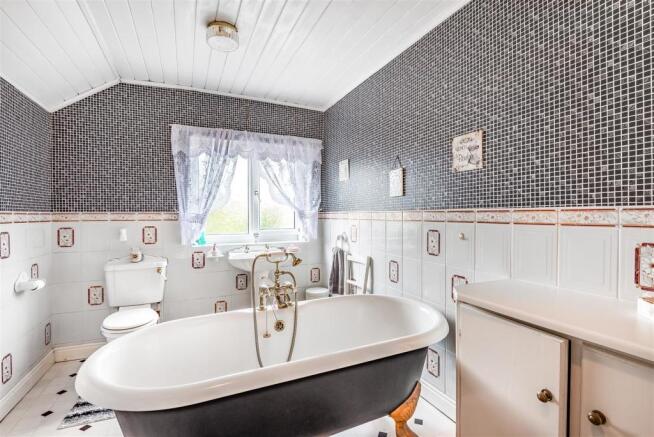 HOUSE BATHROOM