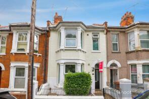 32, Boundary Road, Chatham ME4 6TS