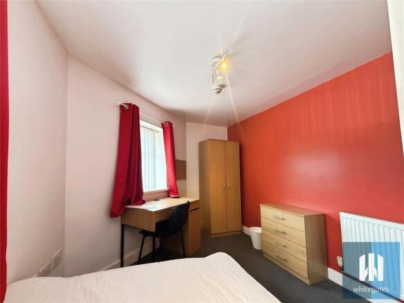 1 bed House Share to rent Image 4