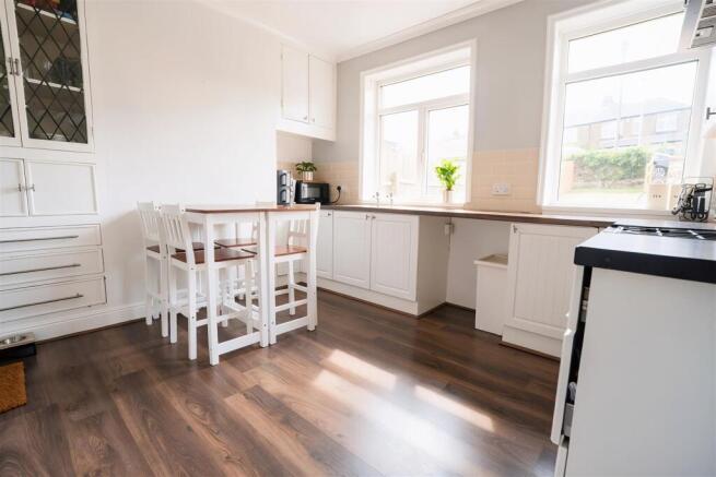 3 bed Semi-Detached for sale Image 7